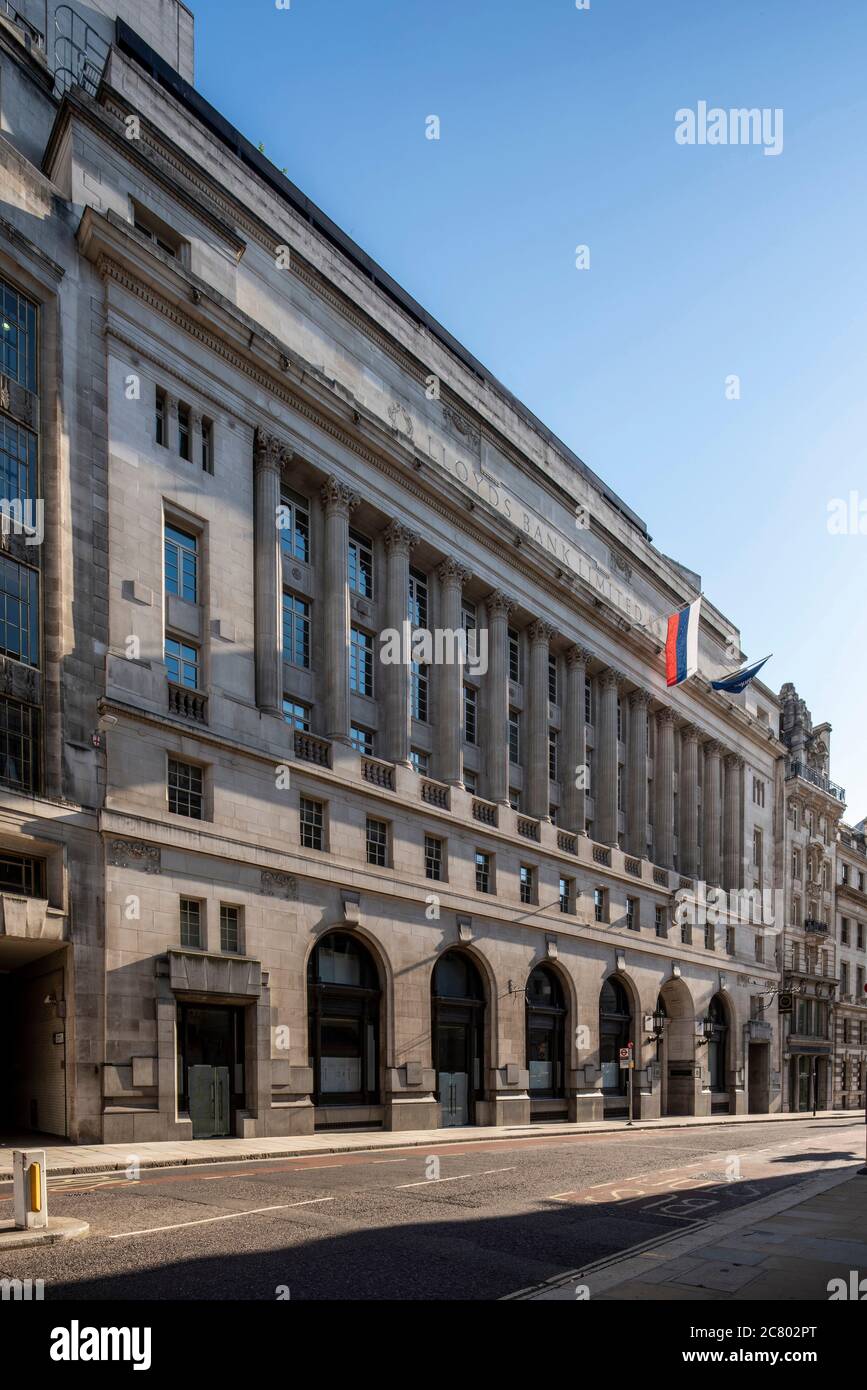Vista Vertical Oblicua De Elevacion Norte Mirando Al Sur Oeste De Cornhill The Banking Hall El Barrio Historico De Cornhill Durante El Cierre De Londres Fotografia De Stock Alamy