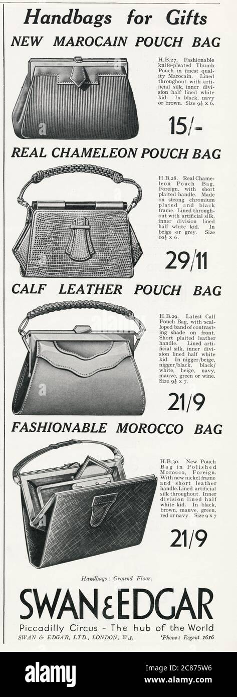 Una selección de bolsas de los años 30. Fecha: 1932 Foto de stock