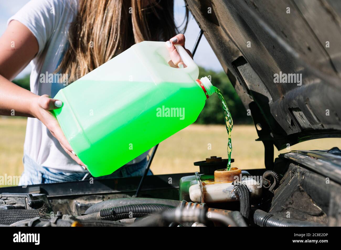 Nervio tsunami Votación Liquido refrigerante del motor fotografías e imágenes de alta resolución - Alamy Nervio tsunami Votación Liquido refrigerante del motor fotografías e imágenes de alta resolución - Alamy