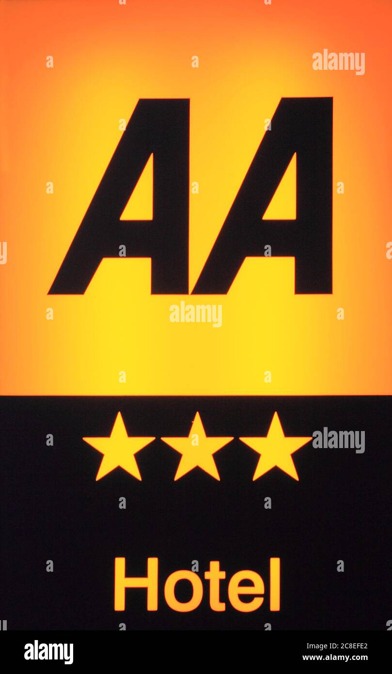 AA, 3 estrellas, señal del hotel, iluminado, Asociación de automóviles, Inglaterra, Reino Unido Foto de stock