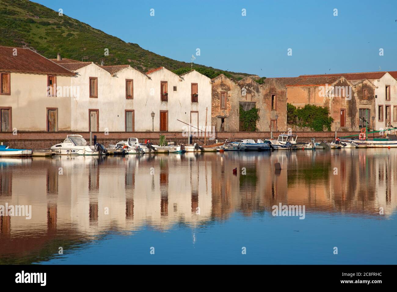 Geografía / viajes, Italia, Cerdeña, Provincia de Oristano, Bosa, Fiume Teno, Derechos adicionales-liquidación-Info-no-disponible Foto de stock