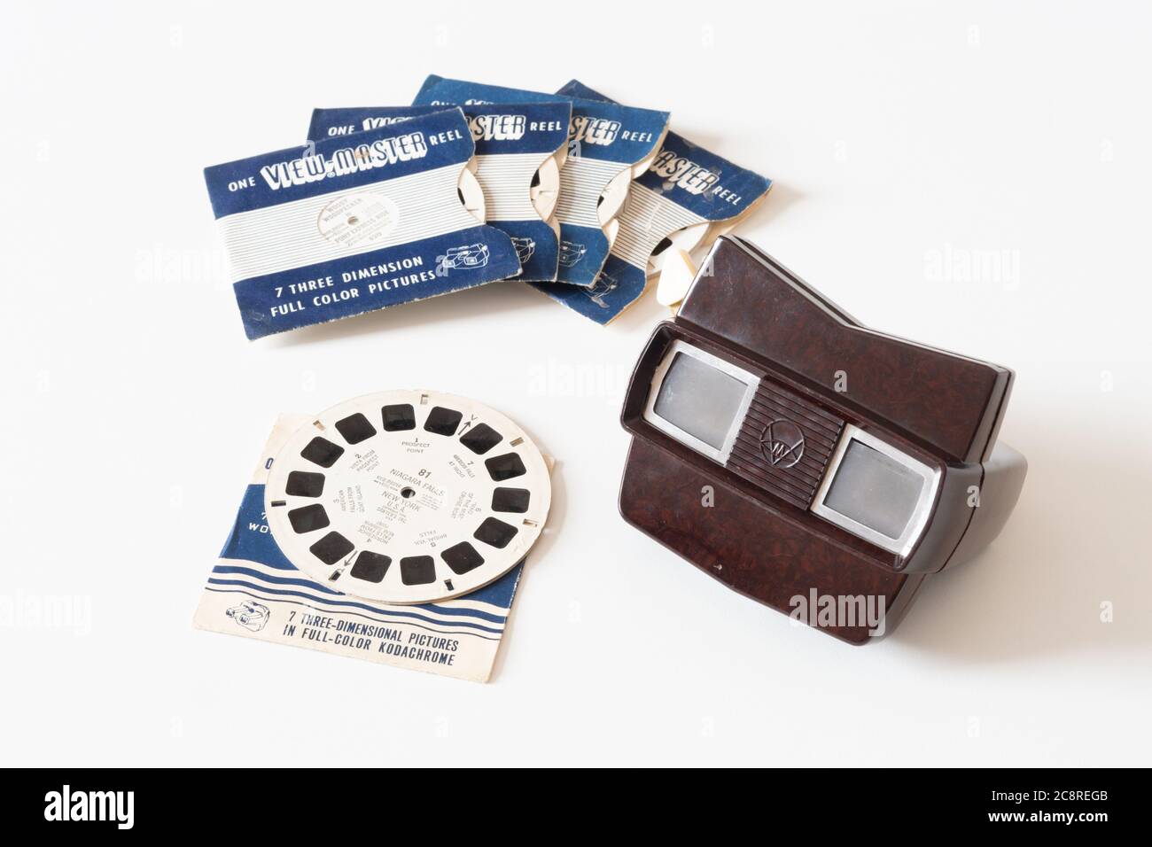 Viewmaster (o View-Master) modelo E bakelite 3D carrete de película de diapositivas de los años 50/60 con carretes de película kodachrome Foto de stock