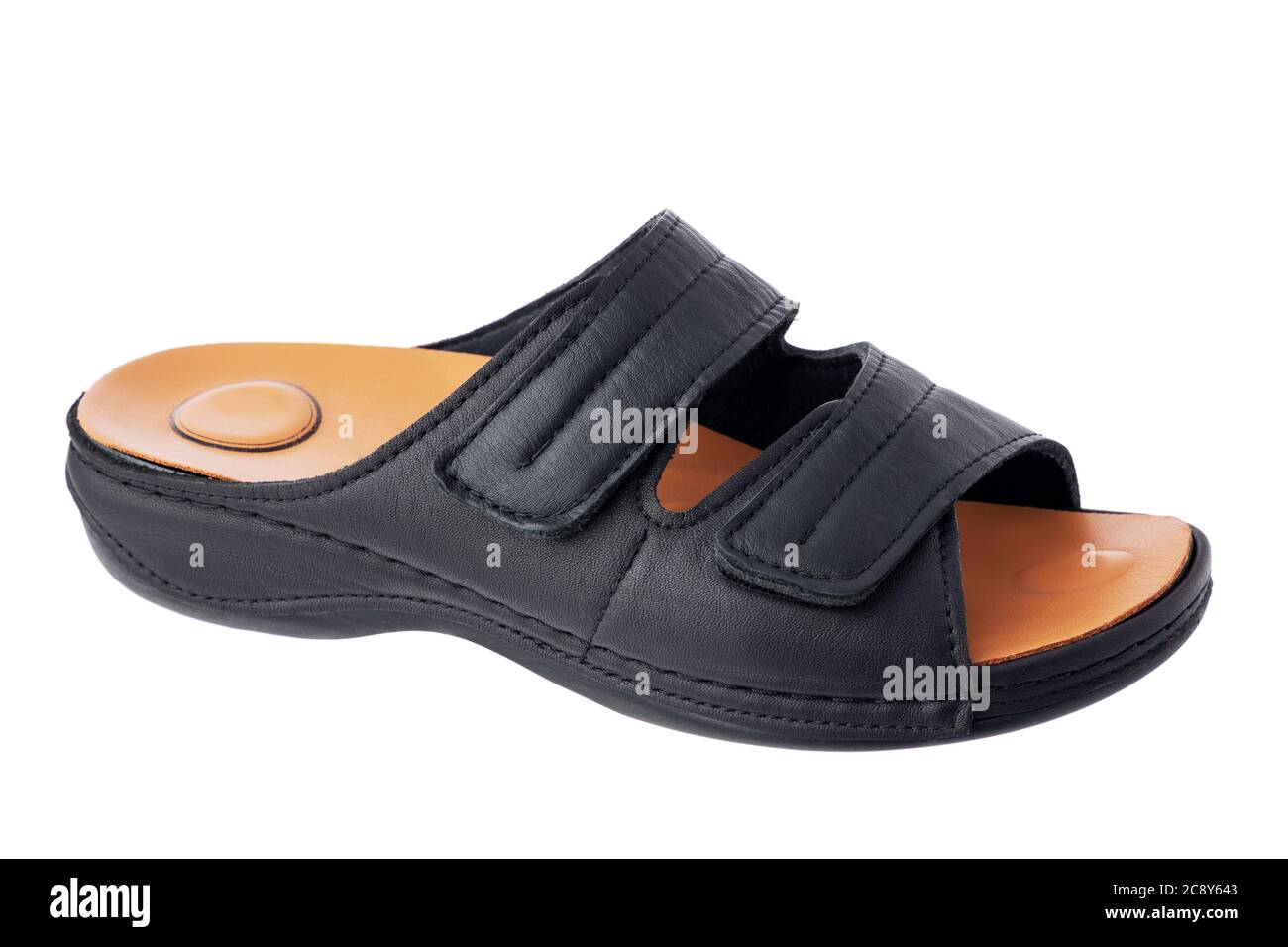 Sandalias ortopédicas de cuero o zapatillas aisladas sobre fondo blanco  Fotografía de stock - Alamy