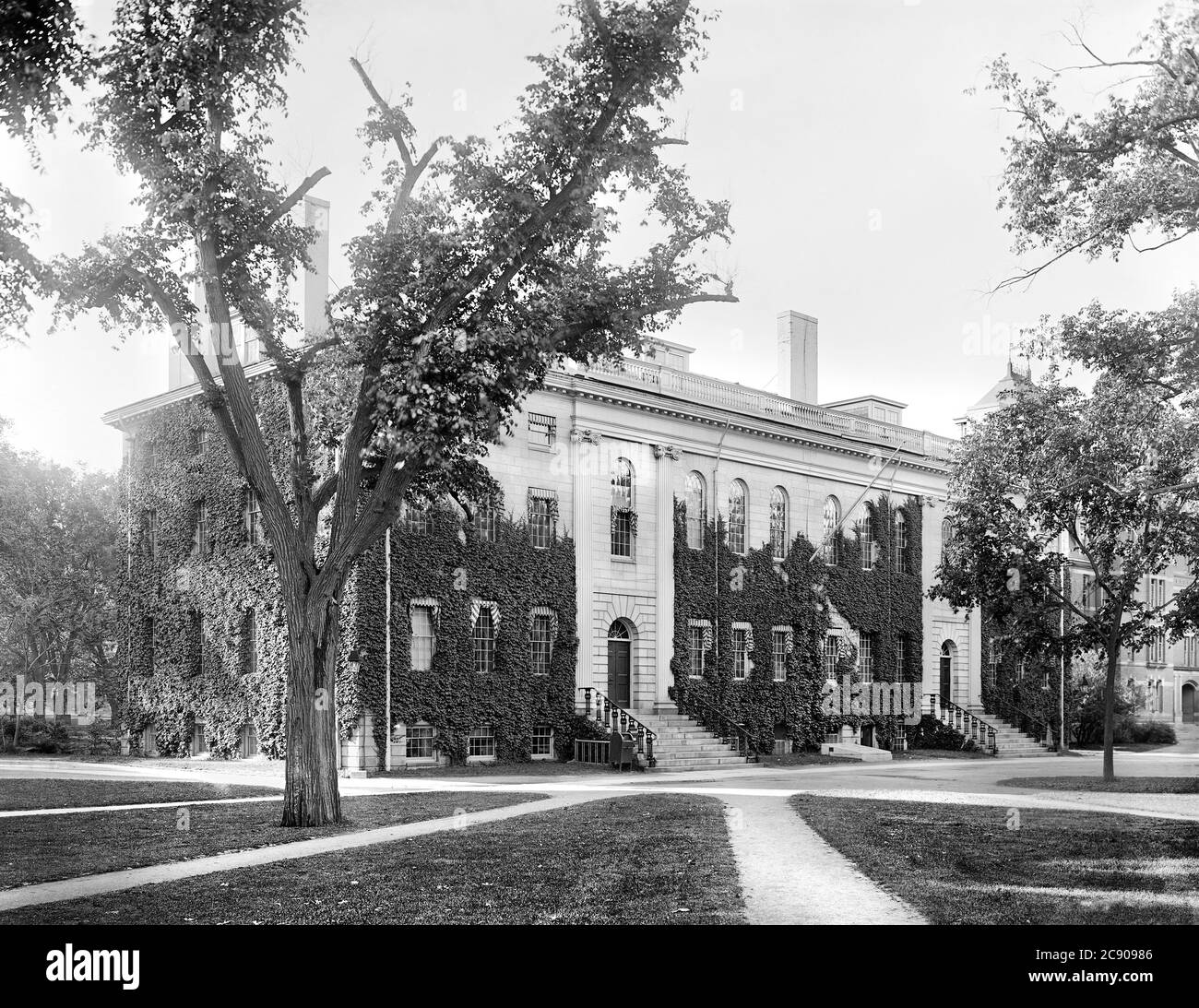 University Hall, Harvard University, Cambridge, Massachusetts, EE.UU., Detroit Publishing Company, 1910 Foto de stock