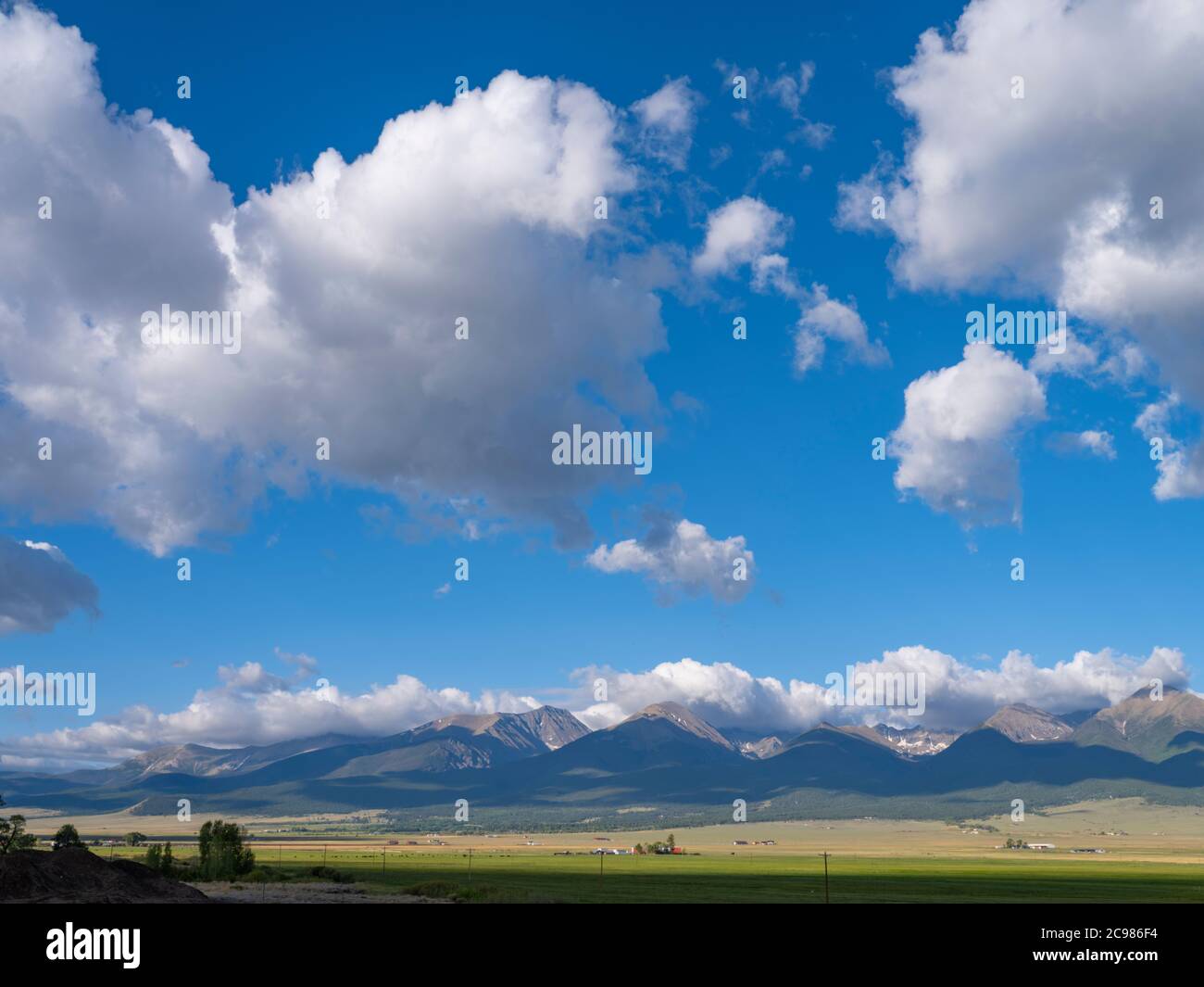 Montañas fuera de Westcliffe, Colorado Estados Unidos Foto de stock