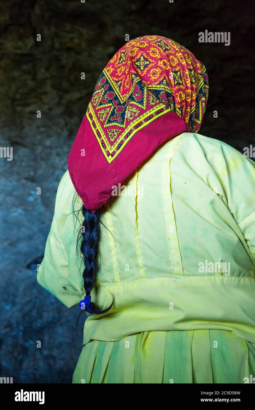 Ropa Tradicional Tarahumara Fotos E Imagenes De Stock Alamy
