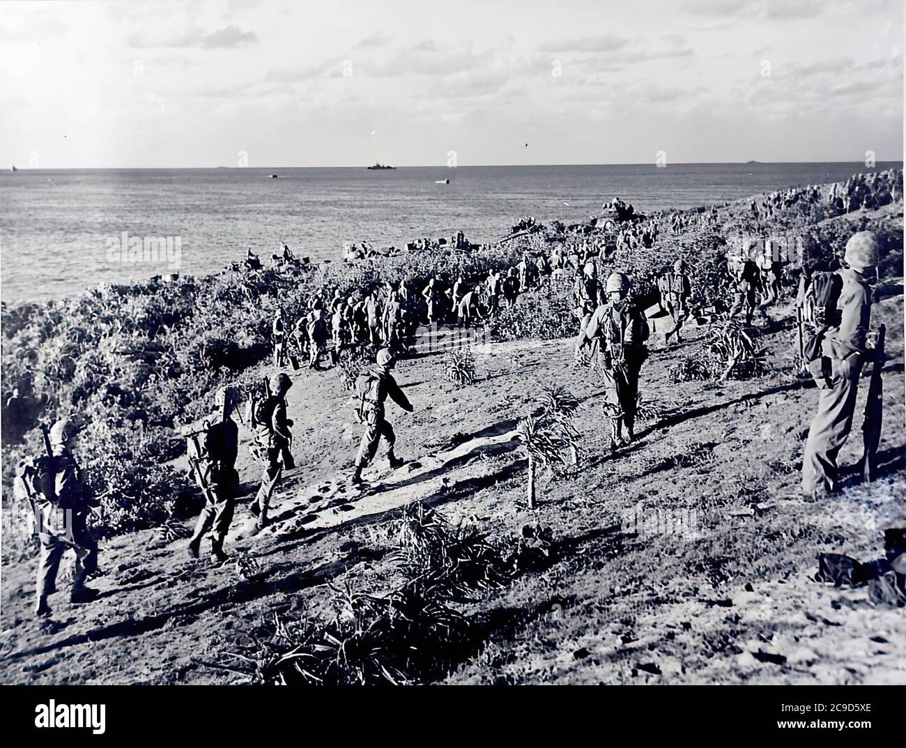 Batalla de okinawa fotografías e imágenes de alta resolución - Alamy