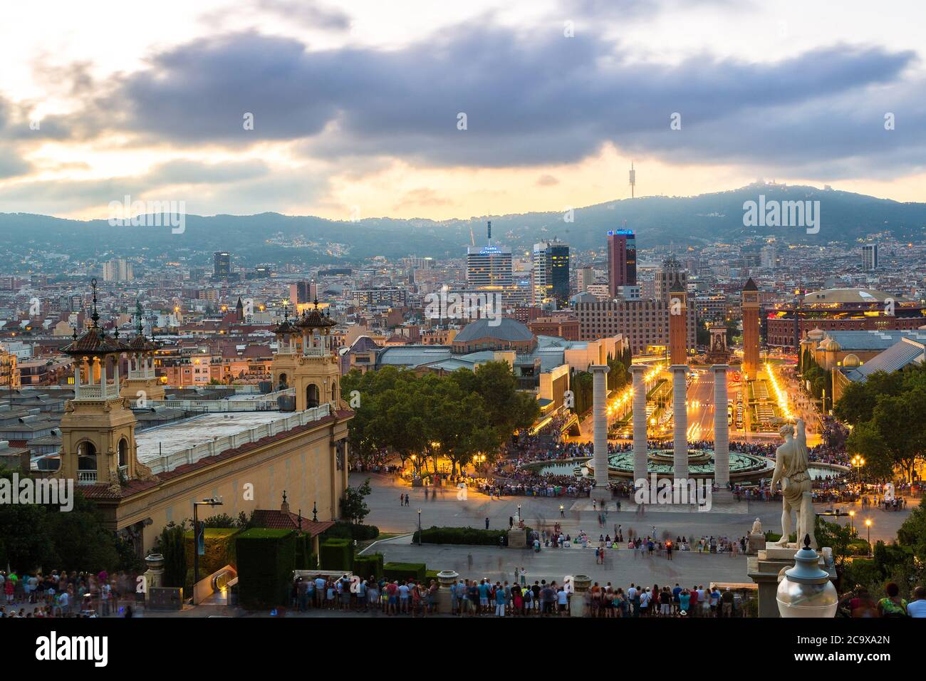 Vista del centro de Barcelona. España en verano Foto de stock