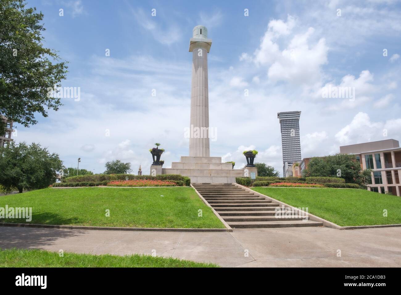 New Orleans, Louisiana/USA - 8/1/2020: Pedestal vacío una vez ocupado por la estatua de Robert E. Lee Foto de stock