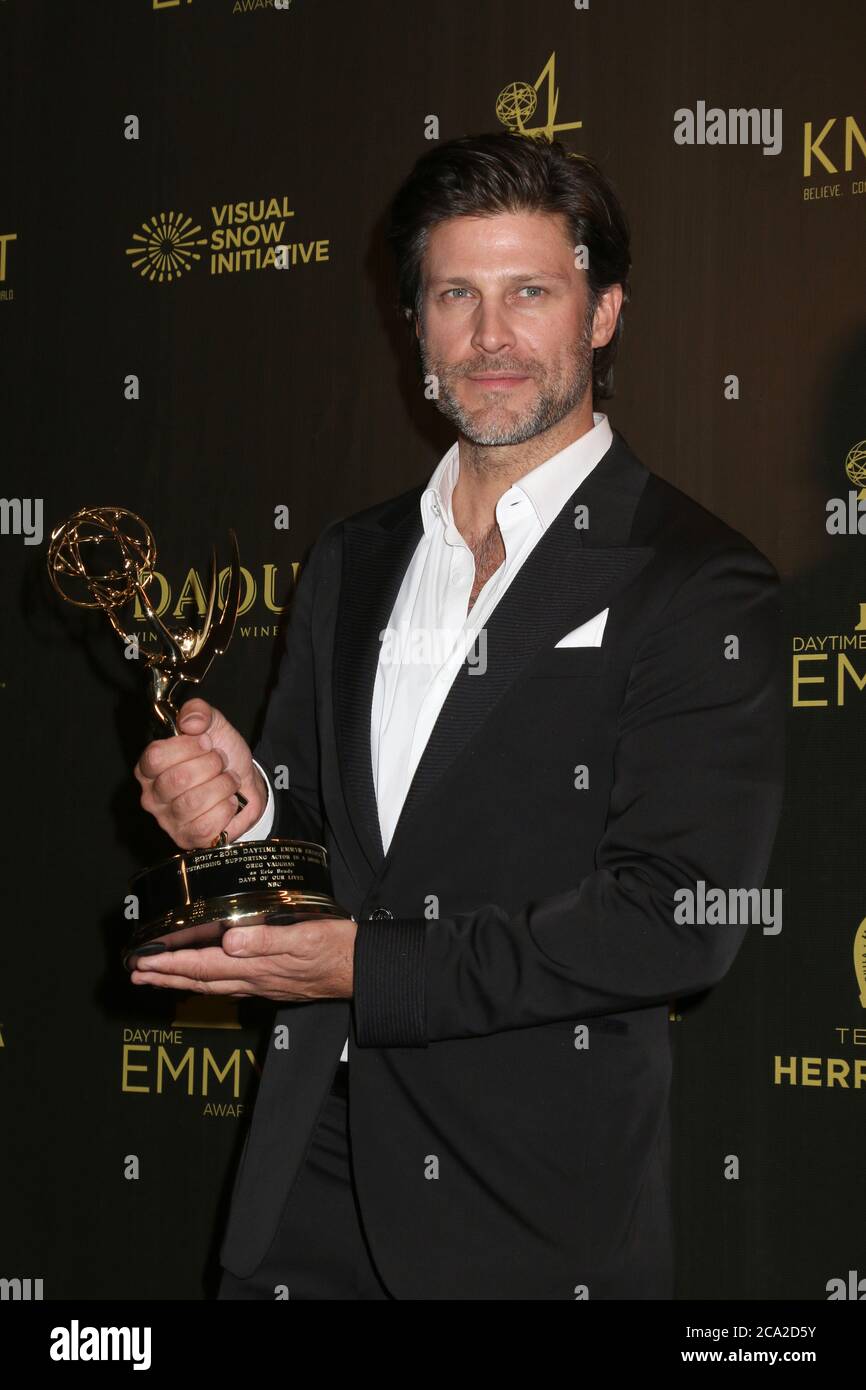LOS ÁNGELES - 29 DE ABRIL: Greg Vaughn en la 45ª entrega de premios Emmy de día en el Auditorio Cívico de Pasadena el 29 de abril de 2018 en Pasadena, CA Foto de stock