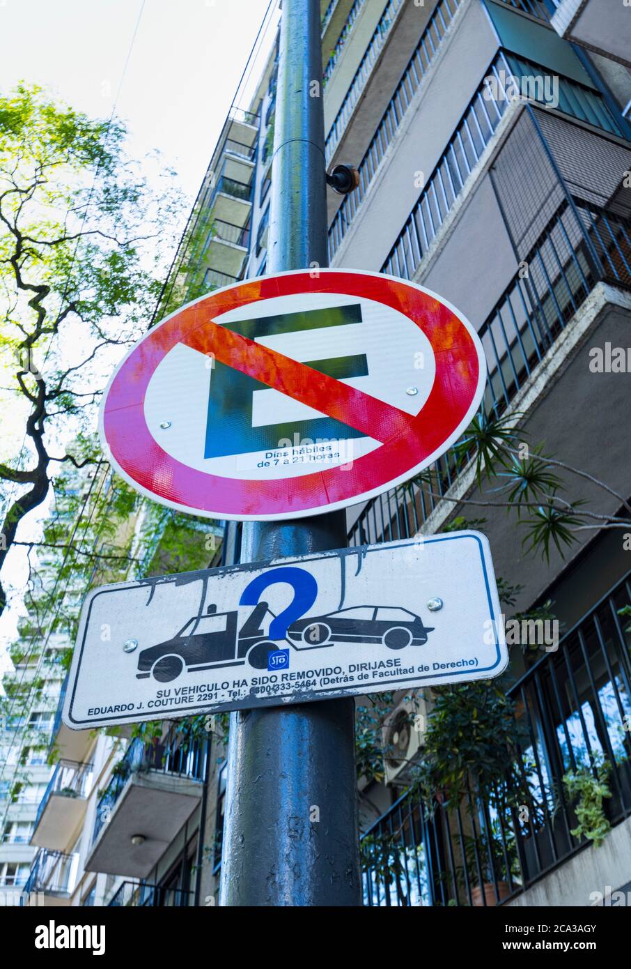 Señal de tráfico, Barrio Recoleta, Ciudad de Buenos Aires, Argentina, América del Sur, América. Foto de stock