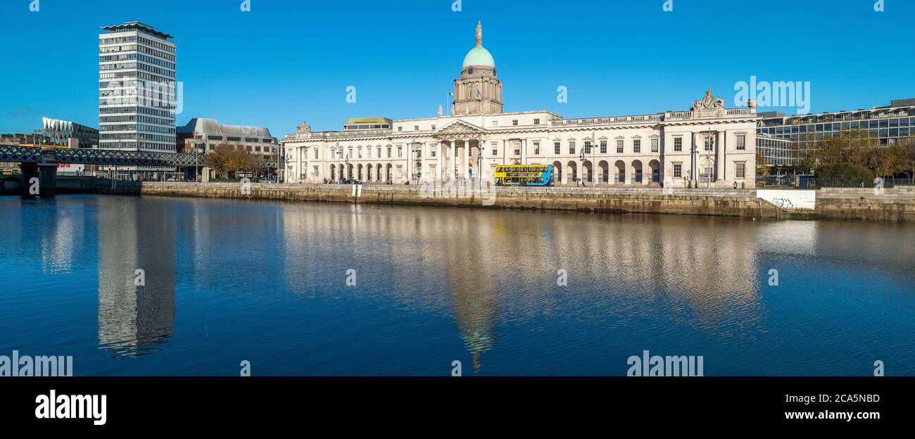 Casa de Aduanas, Docklands, Dublín, Irlanda Foto de stock