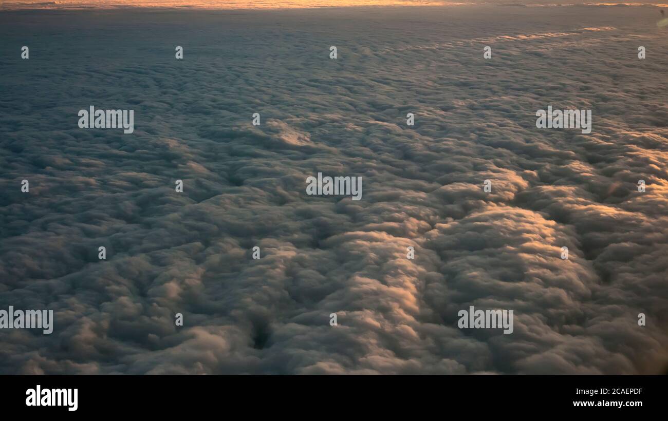 Las nubes desde arriba Foto de stock