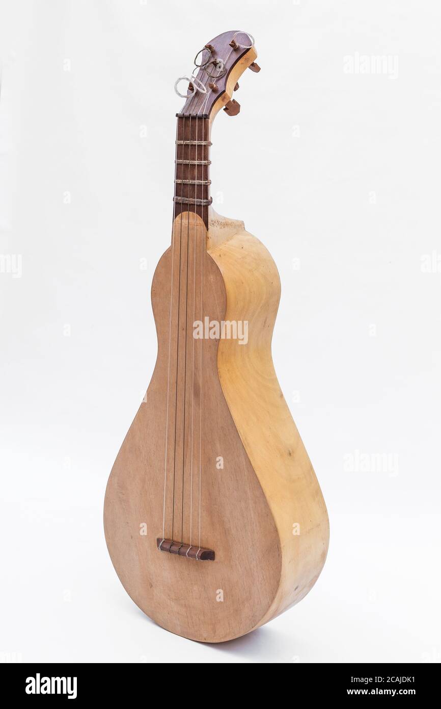 Viola de Cocho - instrumento típico brasileño, Patrimonio Nacional del  Estado de Mato Grosso - Brasil Fotografía de stock - Alamy