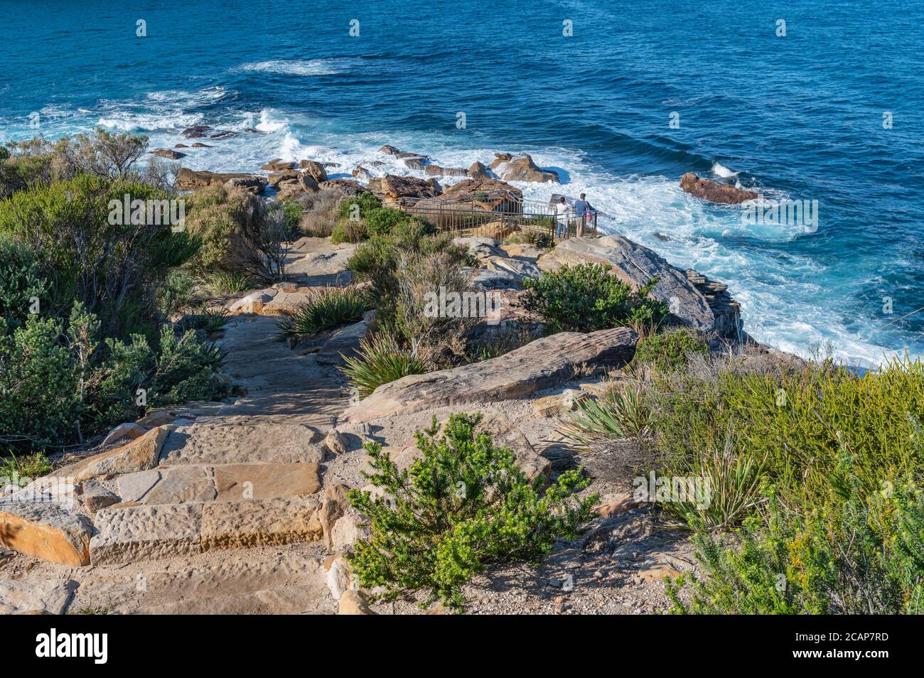Escalera de piedra y hormigón y mirador providencial Point Lookout en