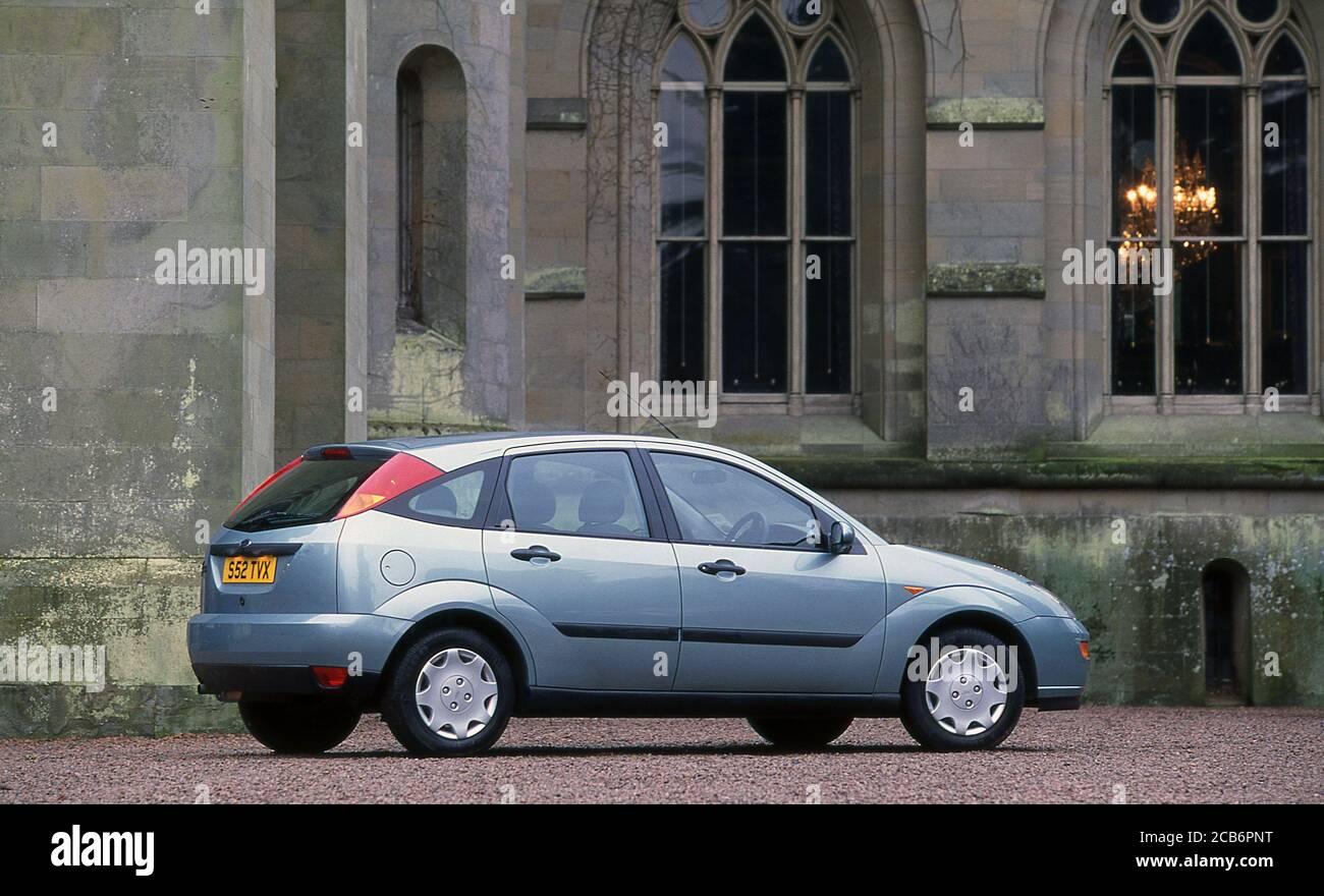 1998 Ford Focus MK1 5 puertas Fotografía de stock - Alamy