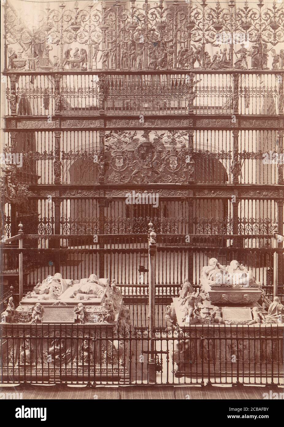 Tumba de los Reyes Católicos, Granada, 1880-90. Foto de stock