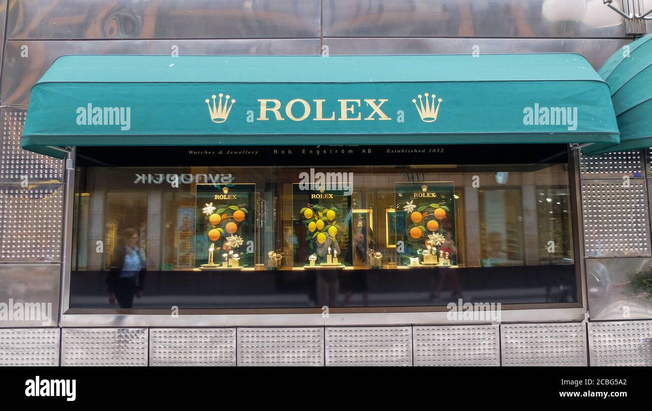 Fachada de la tienda Rolex. Rolex, fundada en 1905 por Hans Wilsdorf, es  una empresa Suiza que fabrica, distribuye y vende relojes de lujo  Fotografía de stock - Alamy