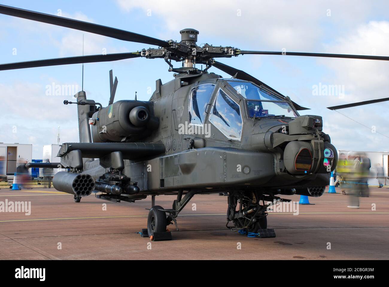 Un helicóptero de ataque AH-64D Apache Longbow Foto de stock
