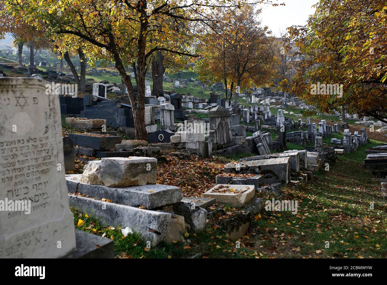 El Cementerio Judío OID es un cementerio de casi 500 años de antigüedad en Sarajevo, Bosnia y Herzegovina. Foto de stock