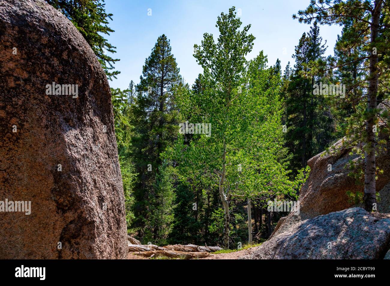 Ascens y formación rocosa en el Parque Estatal Staunton Foto de stock