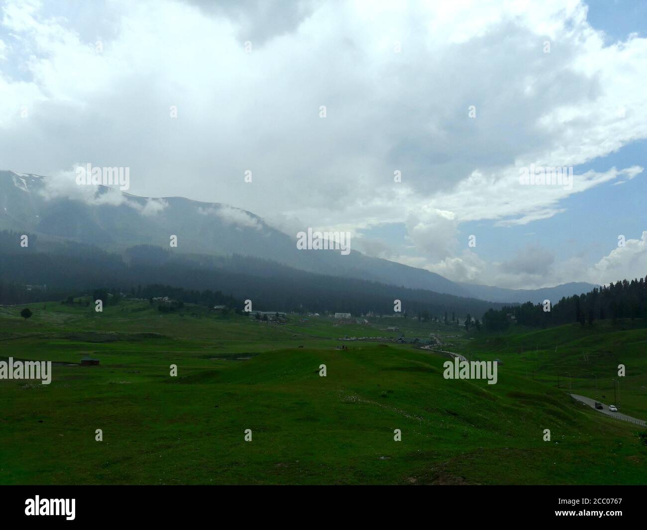 Hermosos lugares paisajes que te encantan, siempre busca un lugar que está rodeado de belleza escénica, así como la noche. Mejor vida nocturna explorar mejor pl Fotografía de stock - Alamy Hermosos lugares paisajes que te encantan, siempre busca un lugar que está rodeado de belleza escénica, así como la noche. Mejor vida nocturna explorar mejor pl Fotografía de stock - Alamy