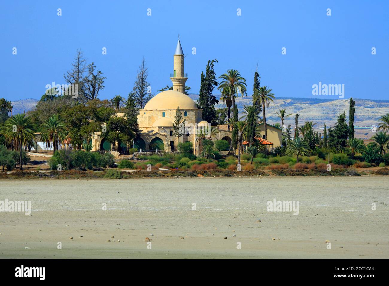 Chipre, Larnaca, Hala Sultan Tekke y el lago de sal Foto de stock