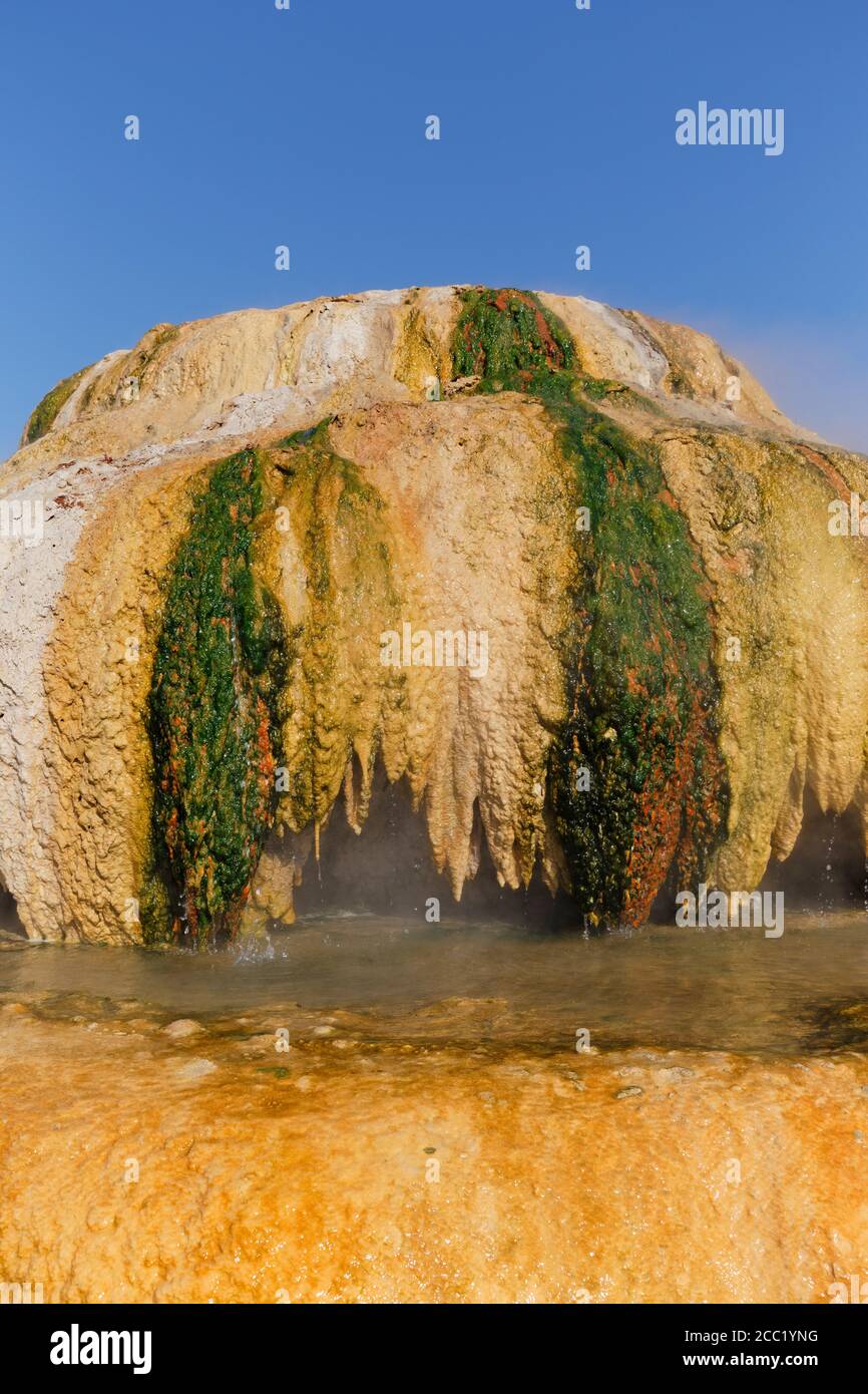 Turquía, Vista de depósitos de carbonato de calcio en Fountain Foto de stock