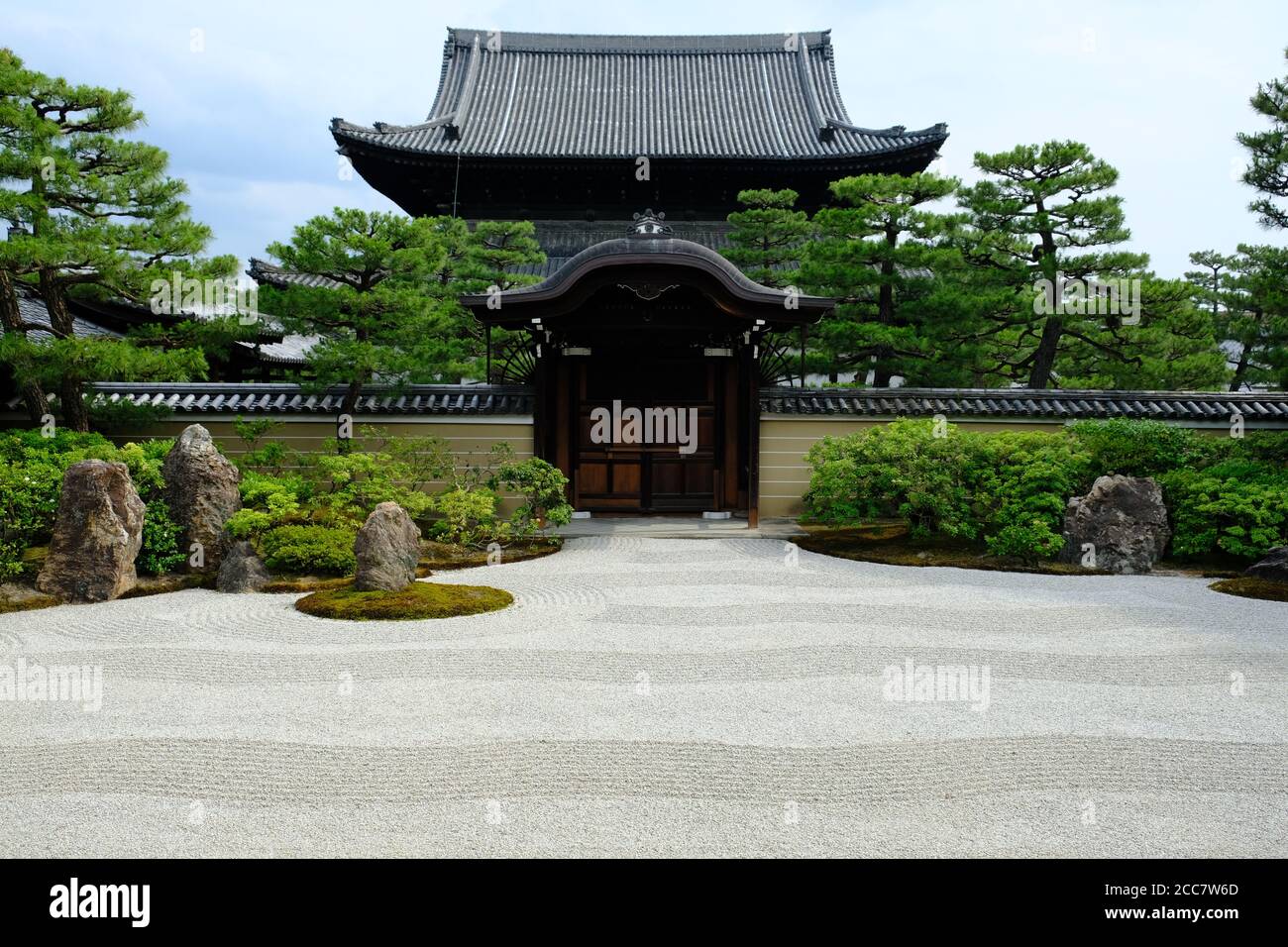 Kioto Japón - Templo budista Kenninji y jardín Zen Foto de stock