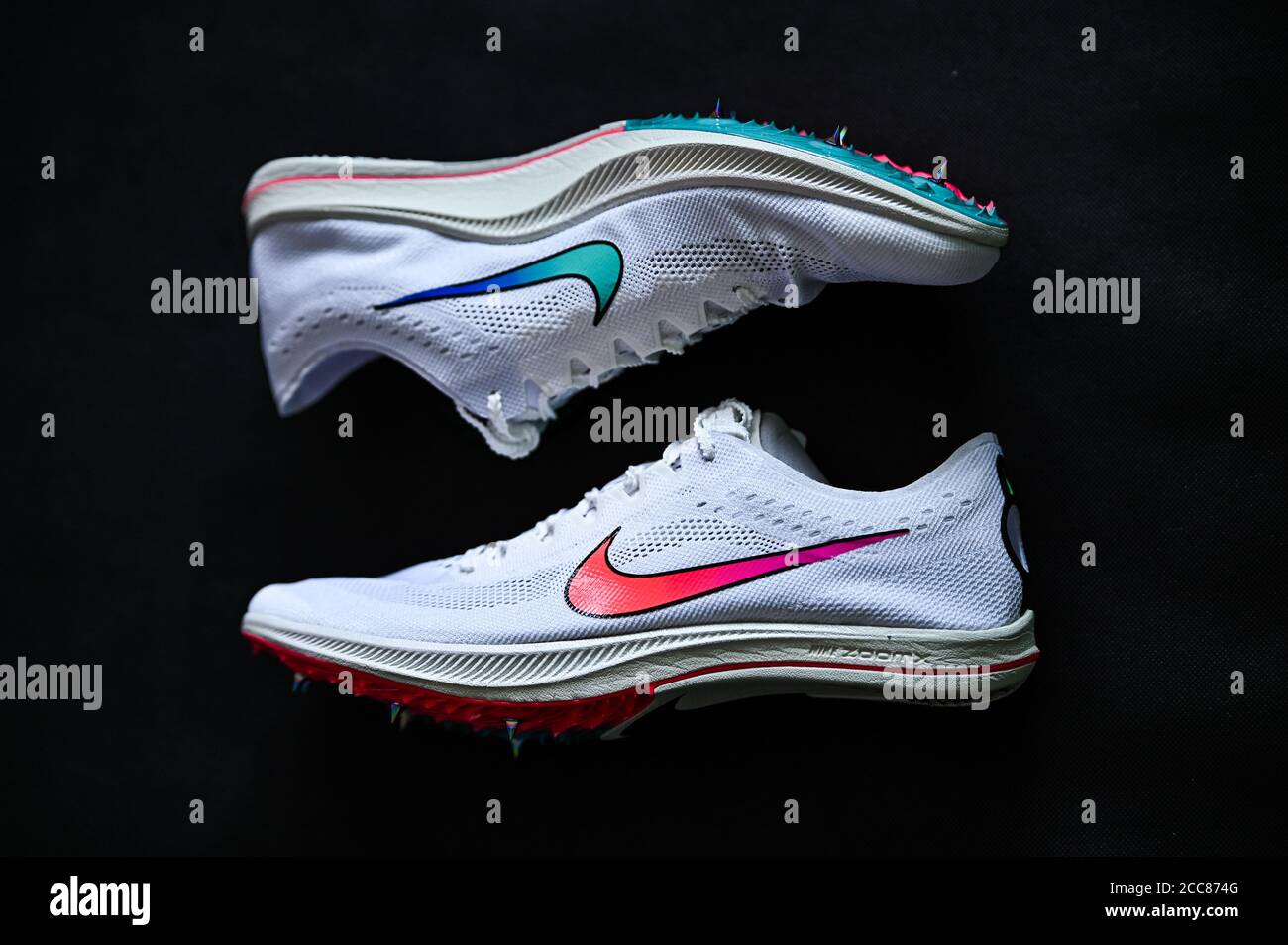 Nike-ZOOMX DRAGONFLY BTC NIKDN4860600