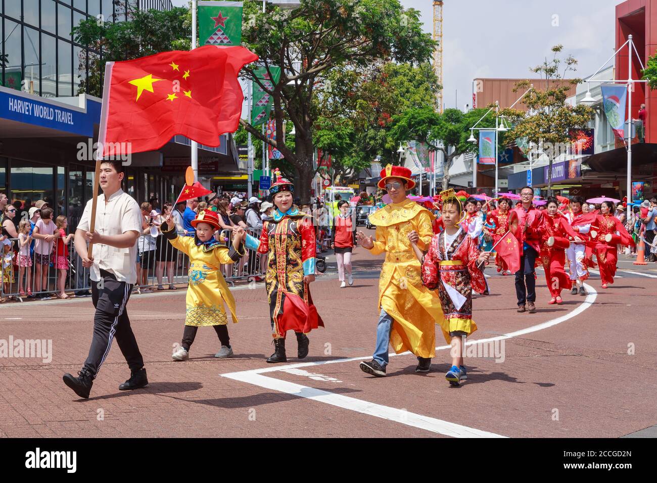 Trajes tipicos de china fotografías e imágenes de alta resolución - Alamy