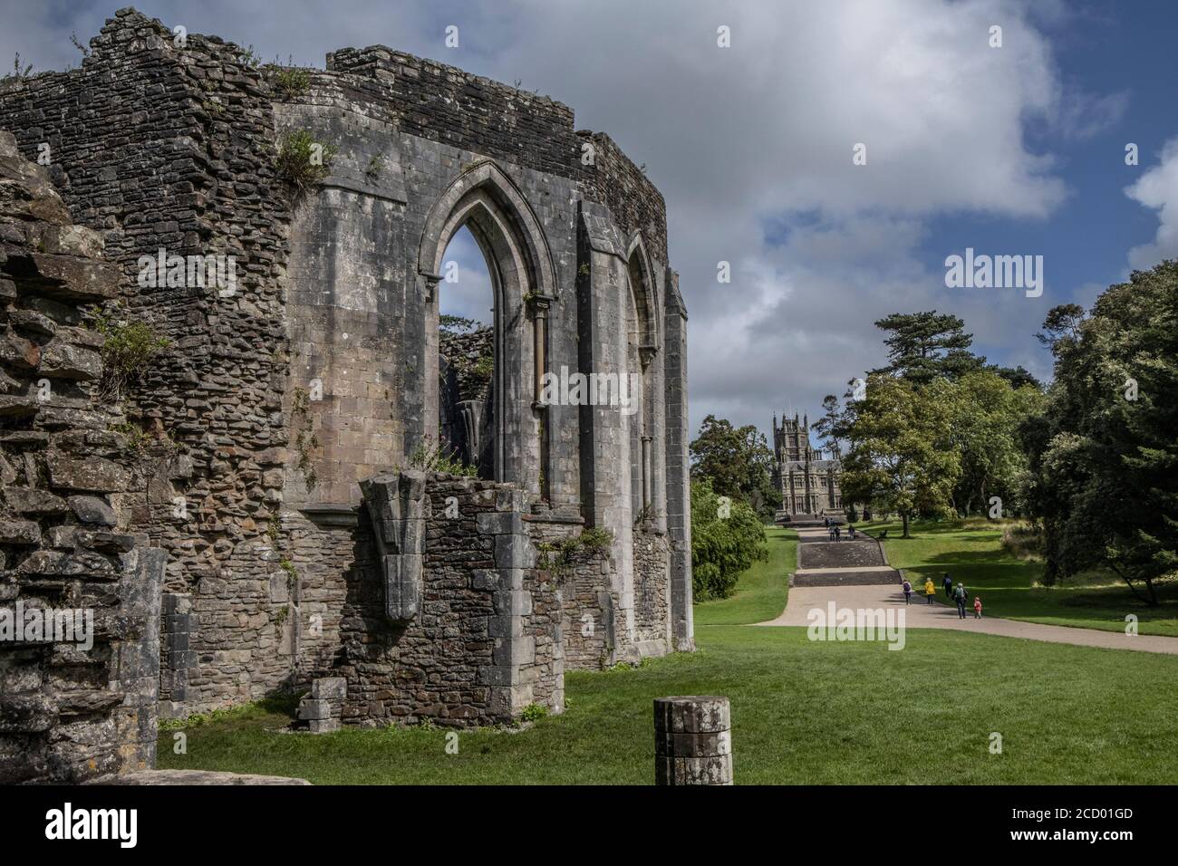 Ruinas monásticas en EL PARQUE RURAL MARGAM, Margam, Port Talbot, Gales, Reino Unido Foto de stock