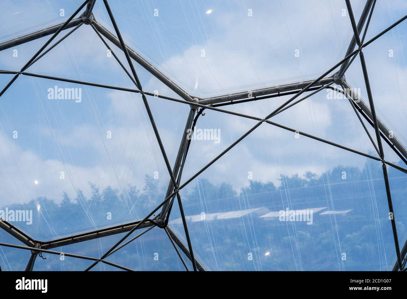 El Eden Project es una atracción turística en Cornwall, Inglaterra