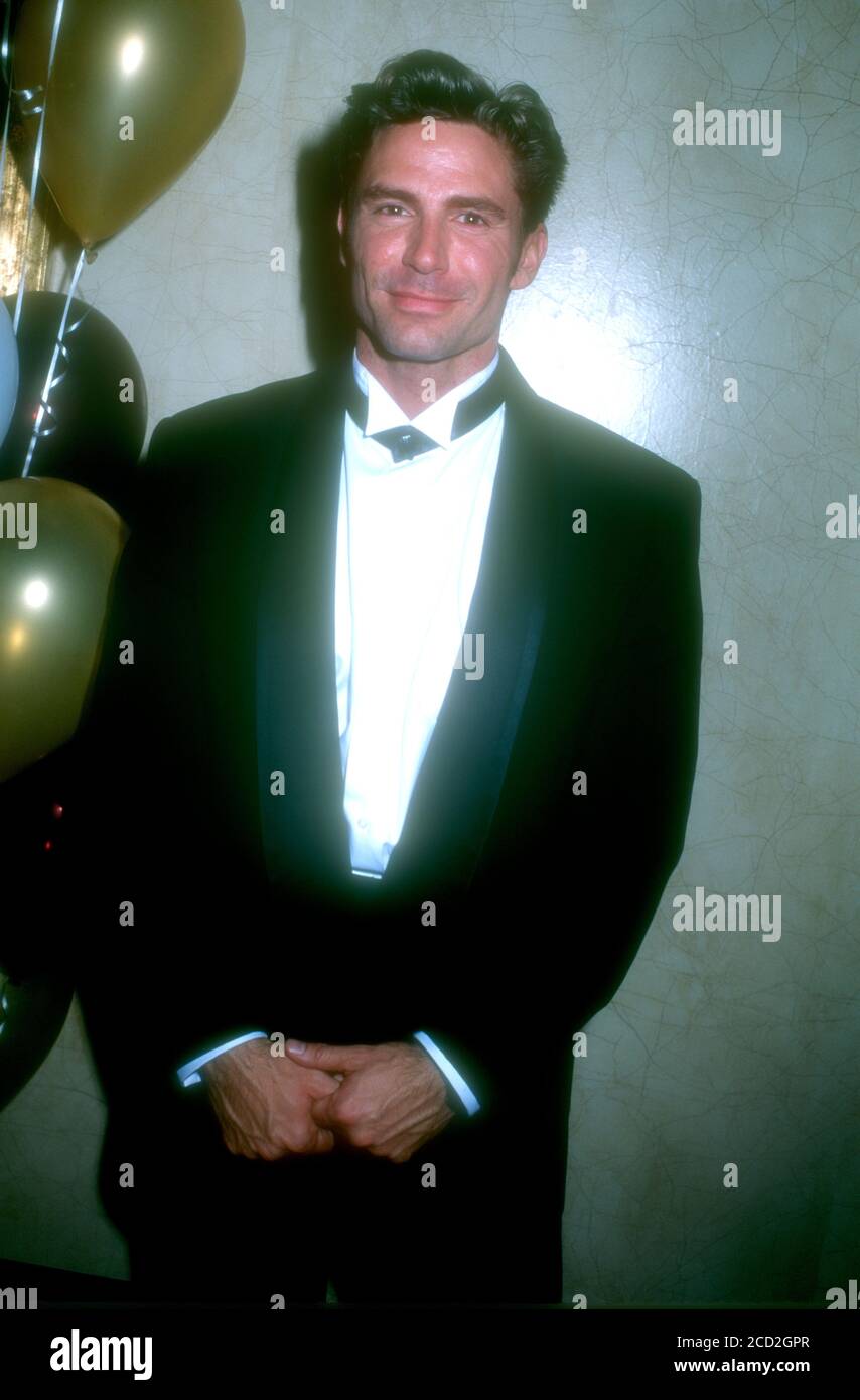Century City, California, EE.UU. 10 de marzo de 1996 el modelo/actor Dirk Shafer asiste a los VII Premios anuales de Medios GLAD el 10 de marzo de 1996 en el Century Plaza Hotel en Century City, California, EE.UU. Foto de Barry King/Alamy Stock Foto Foto de stock