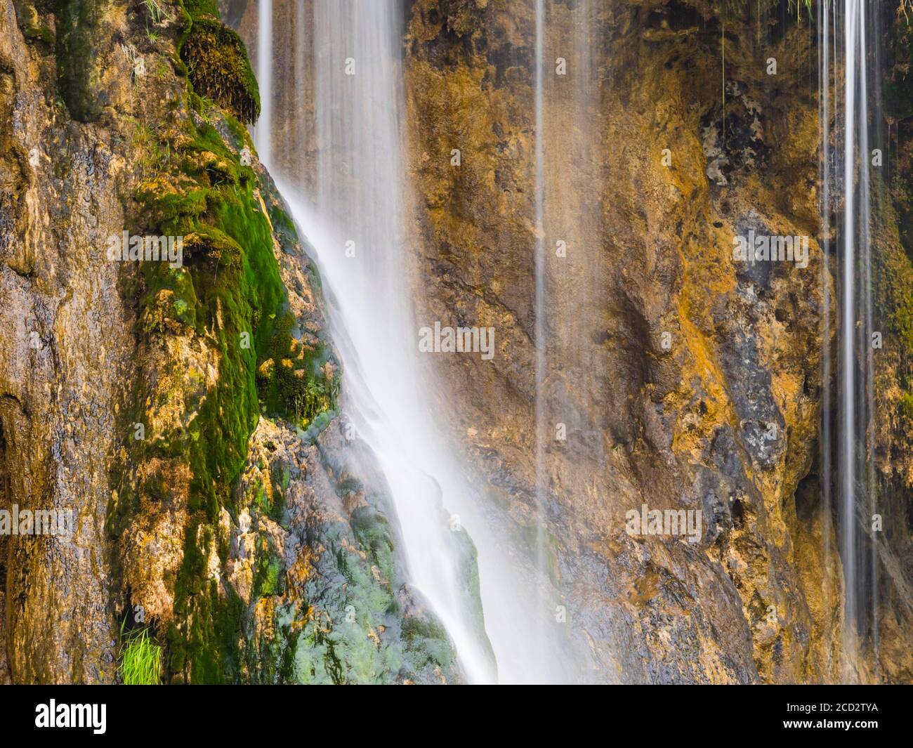 Parque nacional Lagos de Plitvice en Croacia Europa flujo de agua cascada escénico paisaje Foto de stock