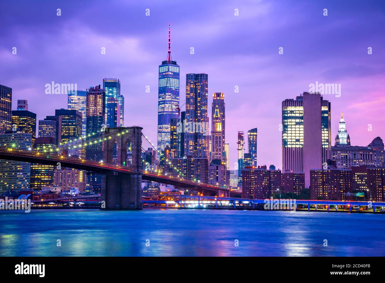 Nueva York, Estados Unidos de América - Vista panorámica del bajo Manhattan, el Puente de Brooklyn y la Torre Freedem. Foto de stock