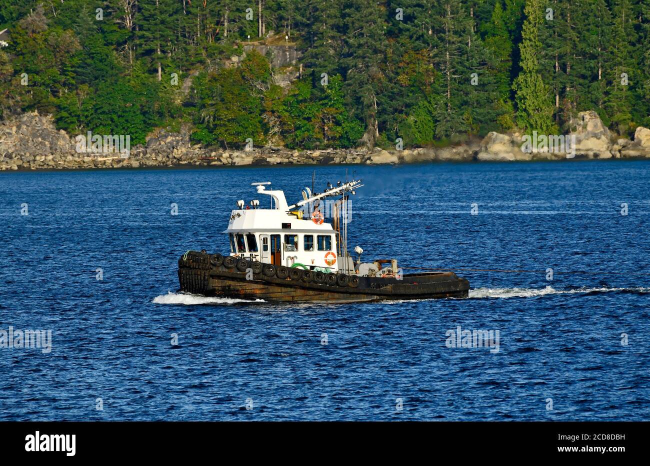 Un remolcador en funcionamiento en el puerto de Nanaimo en la isla de Vancouver Columbia Británica Canadá Foto de stock