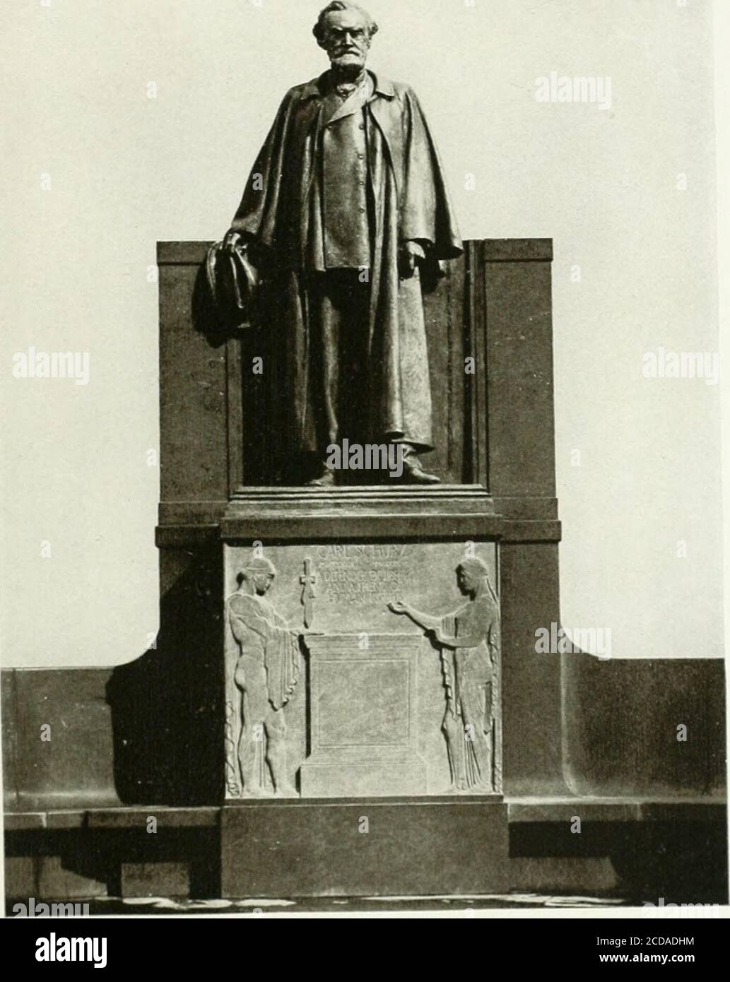 . Karl Bitter; una biografía . IILAI) ol CARL SCHlRZ. 23. S( IllK/ MdNlMKNI. MORMM.MDK PARK. NKW YORK LLTV f Foto de stock