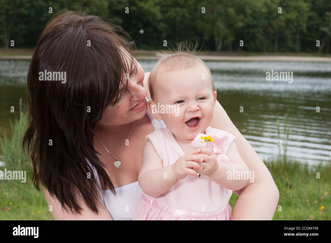 Madre y bebé la flor Foto de stock