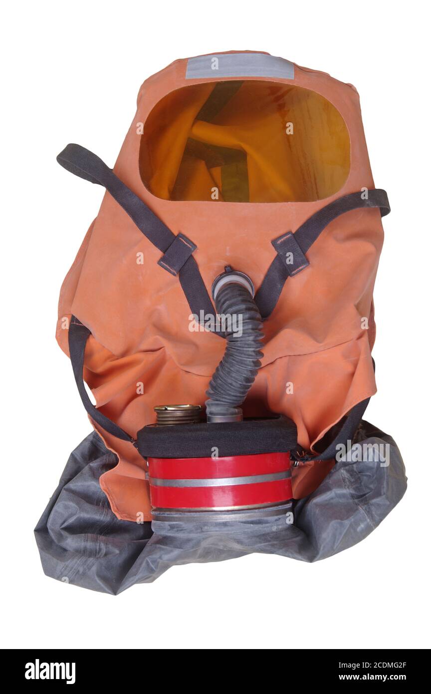 Máscara de gas aislado sobre fondo blanco. Foto de stock
