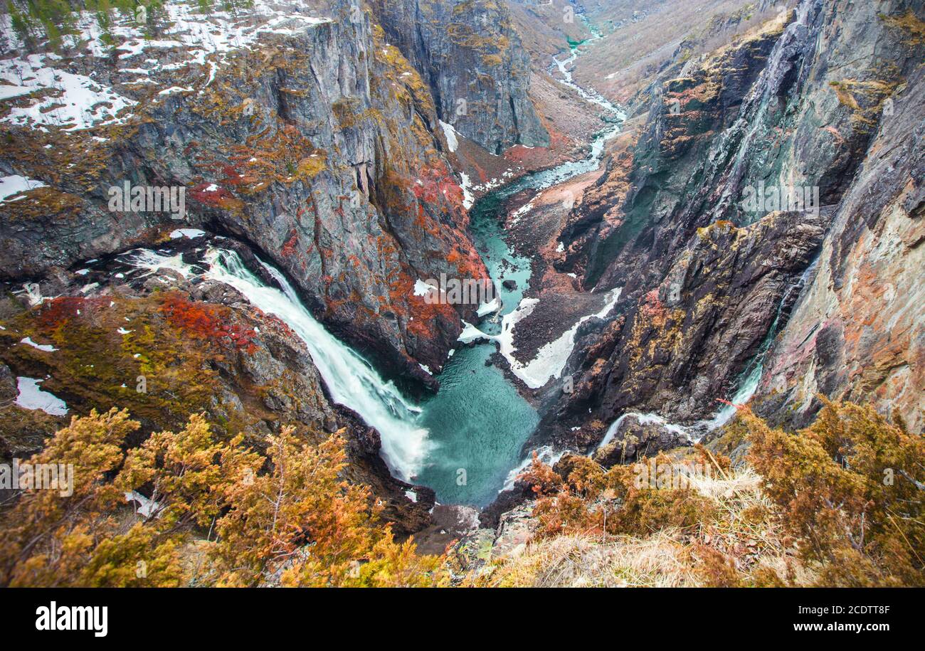 Cascada Voringsfossen, Noruega. HDR Foto de stock
