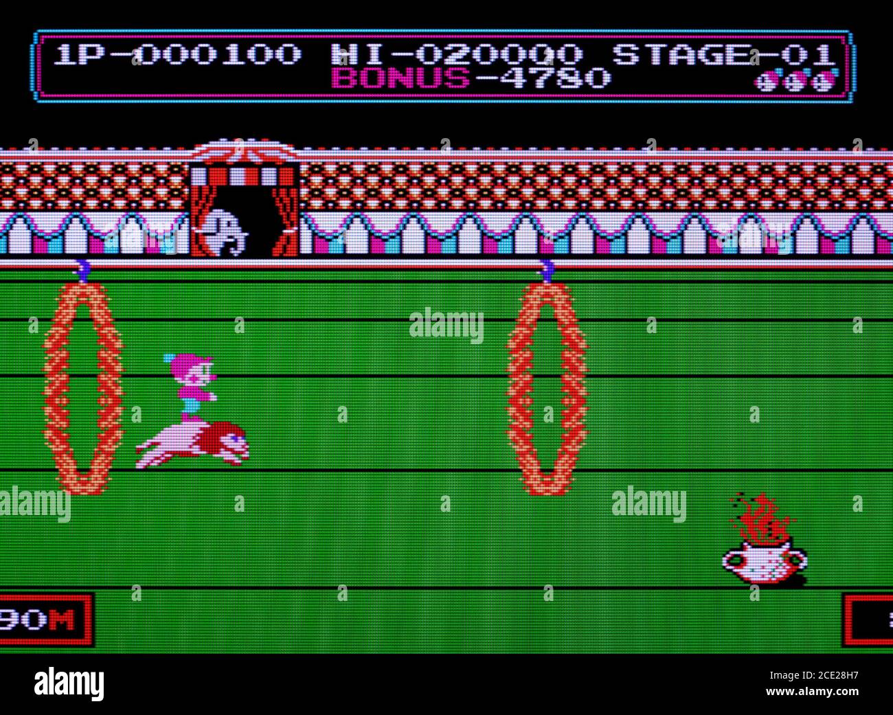 Circus Charlie - Nintendo Entertainment System - NES Videogame - Sólo para  uso editorial Fotografía de stock - Alamy