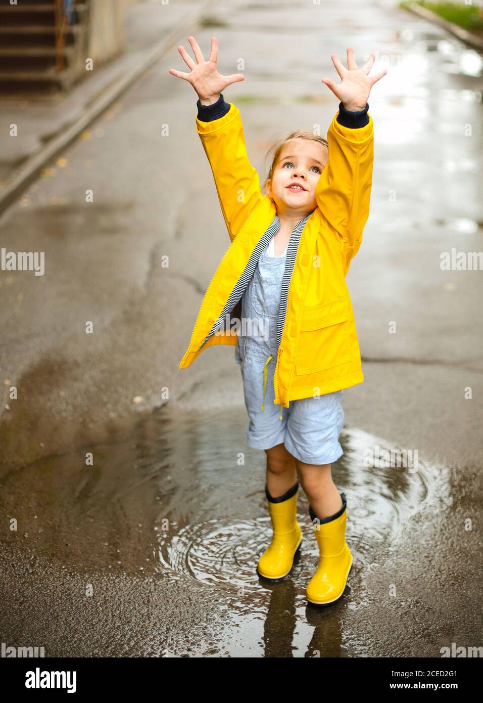 Botas de lluvia amarillas para niña sale