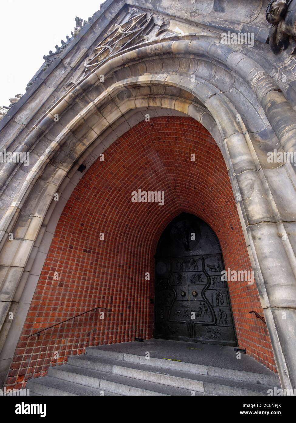 Portal der Marktkirche an Platz am Markt en Hannover, Niedersachsen, Deutschland, Europa Portal of Market Church y Old Tonwhall en la plaza am Markt i. Foto de stock