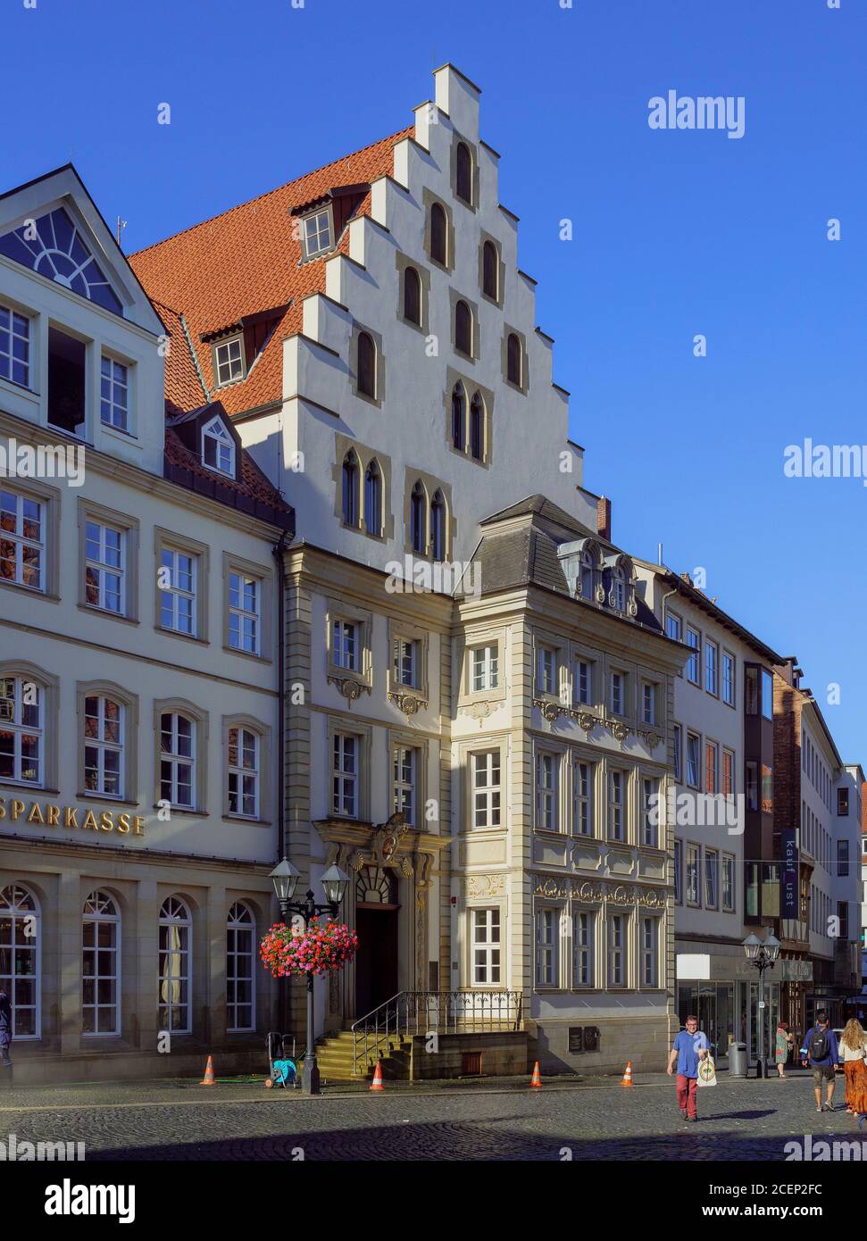 Nachbauten der Häuser am historischen Marktplatz, Hildesheim, Niedersachsen, Deutschland, Europa reconstruyó casas en el mercado histórico, Hildesheim, Foto de stock