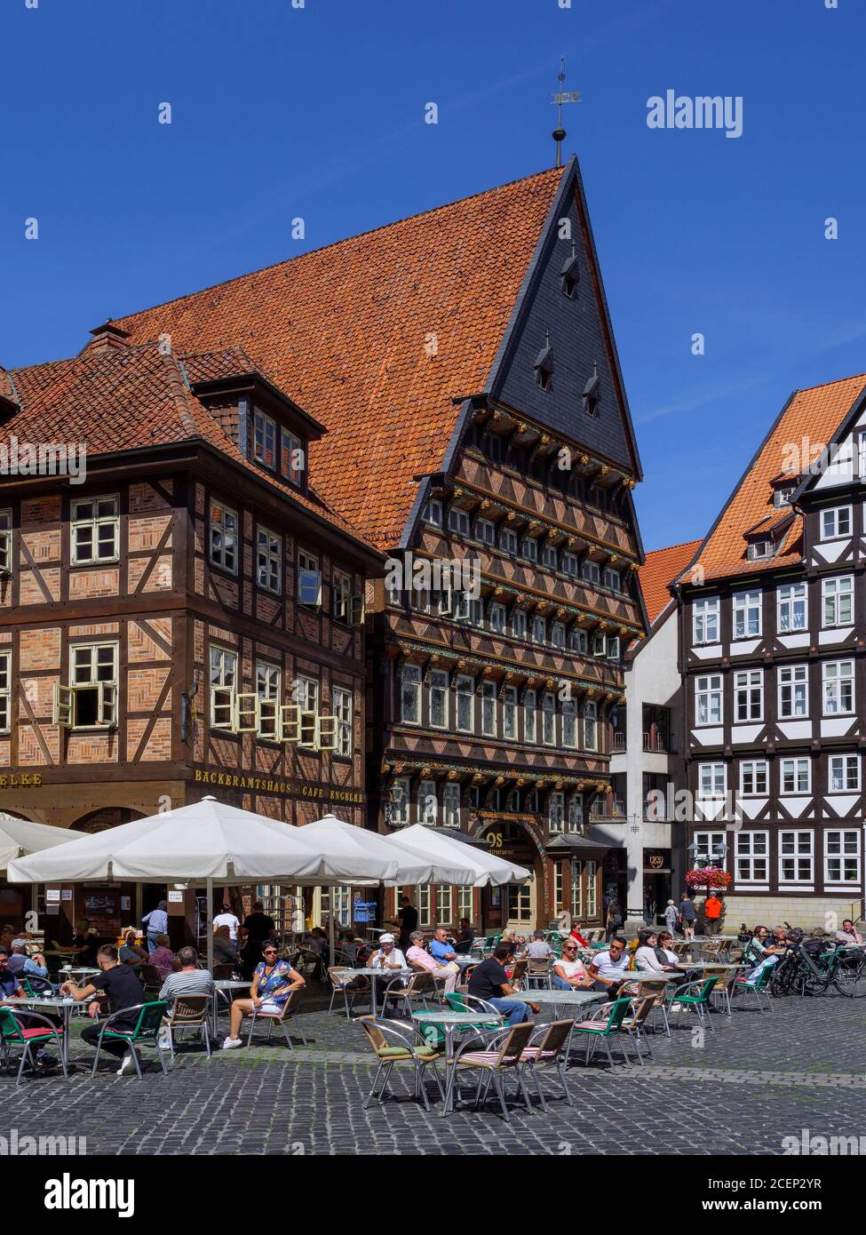 Bäckeramtshaus-Café Engelke, Museo Knochenhauerhaus und Stadtschenke am historischen Marktplatz, Hildesheim, Niedersachsen, Deutschland, Europa Bäcke Foto de stock