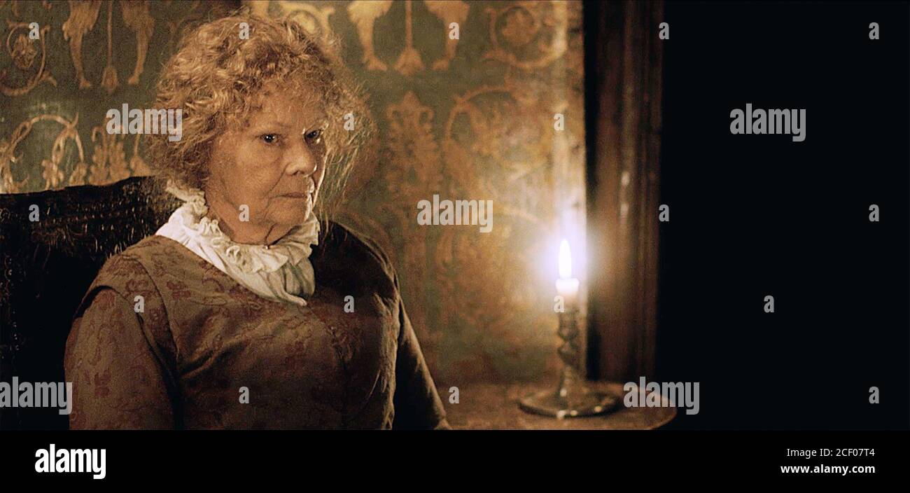 JUDI DENCH, TODO ES CIERTO, 2018 Foto de stock