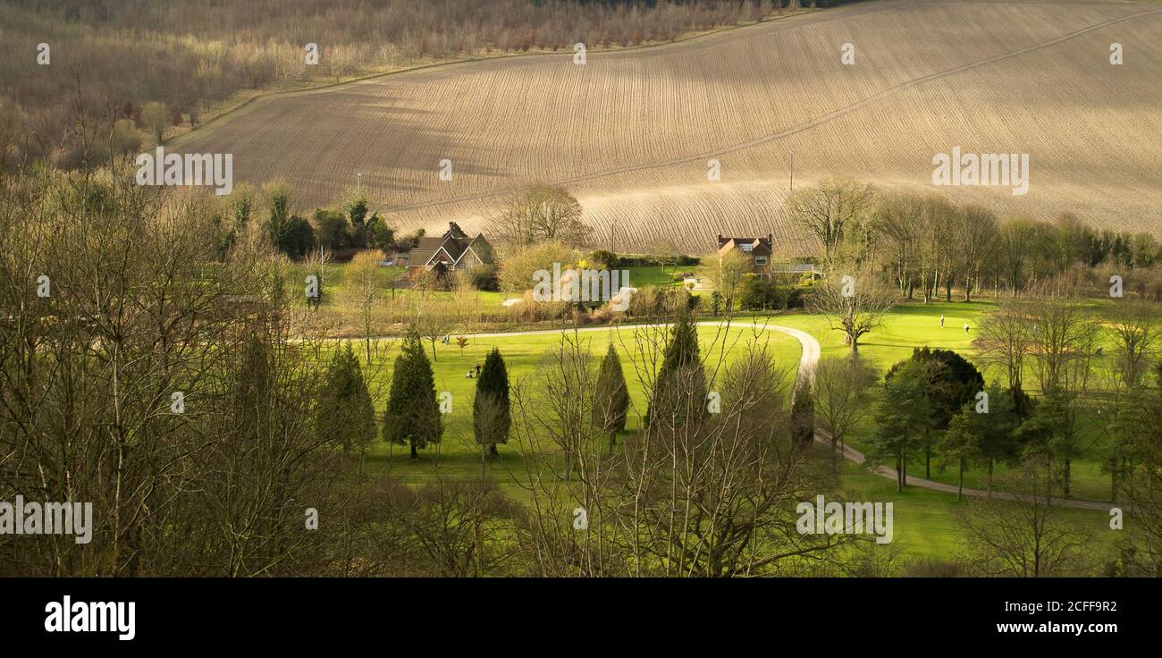 Vista al sur de Coombe Hill en la escarpa Chilterns, Buckinghamshire Foto de stock