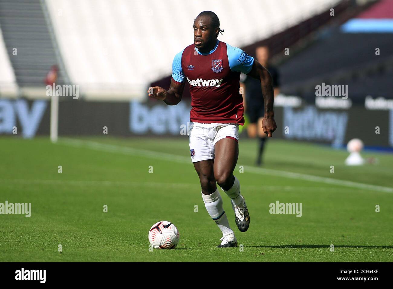 Londres, Reino Unido. 5 de septiembre de 2020. Michail Antonio de West Ham se unió en acción durante el juego. Partido amistoso de la pre-temporada, West Ham United contra AFC Bournemouth en el estadio de Londres, Queen Elizabeth Olympic Park en Londres el sábado 5 de septiembre de 2020 esta imagen sólo puede ser utilizada con fines editoriales. Uso editorial solamente, licencia requerida para uso comercial. No se usa en apuestas, juegos o en publicaciones de un solo club/liga/jugador. Pic by Steffan Bowen/Andrew Orchard sports photography/Alamy Live News crédito: Andrew Orchard sports photography/Alamy Live News Foto de stock