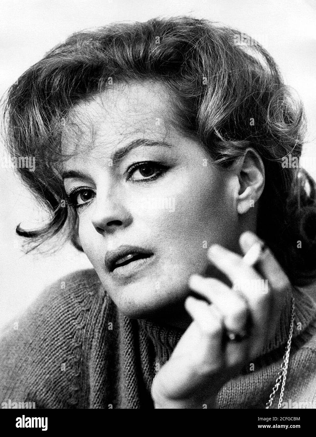 Romy Schneider (nee Rosemarie Magdalena Albach, 1938-1982). Retrato de la actriz germano-francesa, tomado durante el rodaje de la película 'Ludwig, 1973 Foto de stock